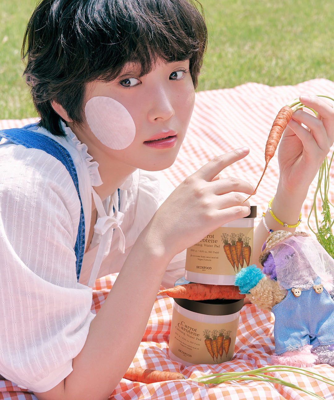 Skin Food 🎁 Gift (Royal Honey/Dottori/Minari Mask Pack 1 sheet + Carrot Cleansing Foam 30 ml) 🥕 Carrot Pad 🌿Dottori ☘Minari 🥬 Herbal Medicine 🌾 Shine Muscat 💚 Rice 💗 Asparagus 🐿 Pink Jamong Select 1