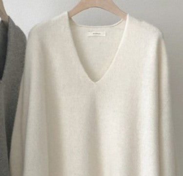 London Plate Women's Knitwear Wool Knitwear Mohair Knitwear Raccoon V-Neck Knitwear