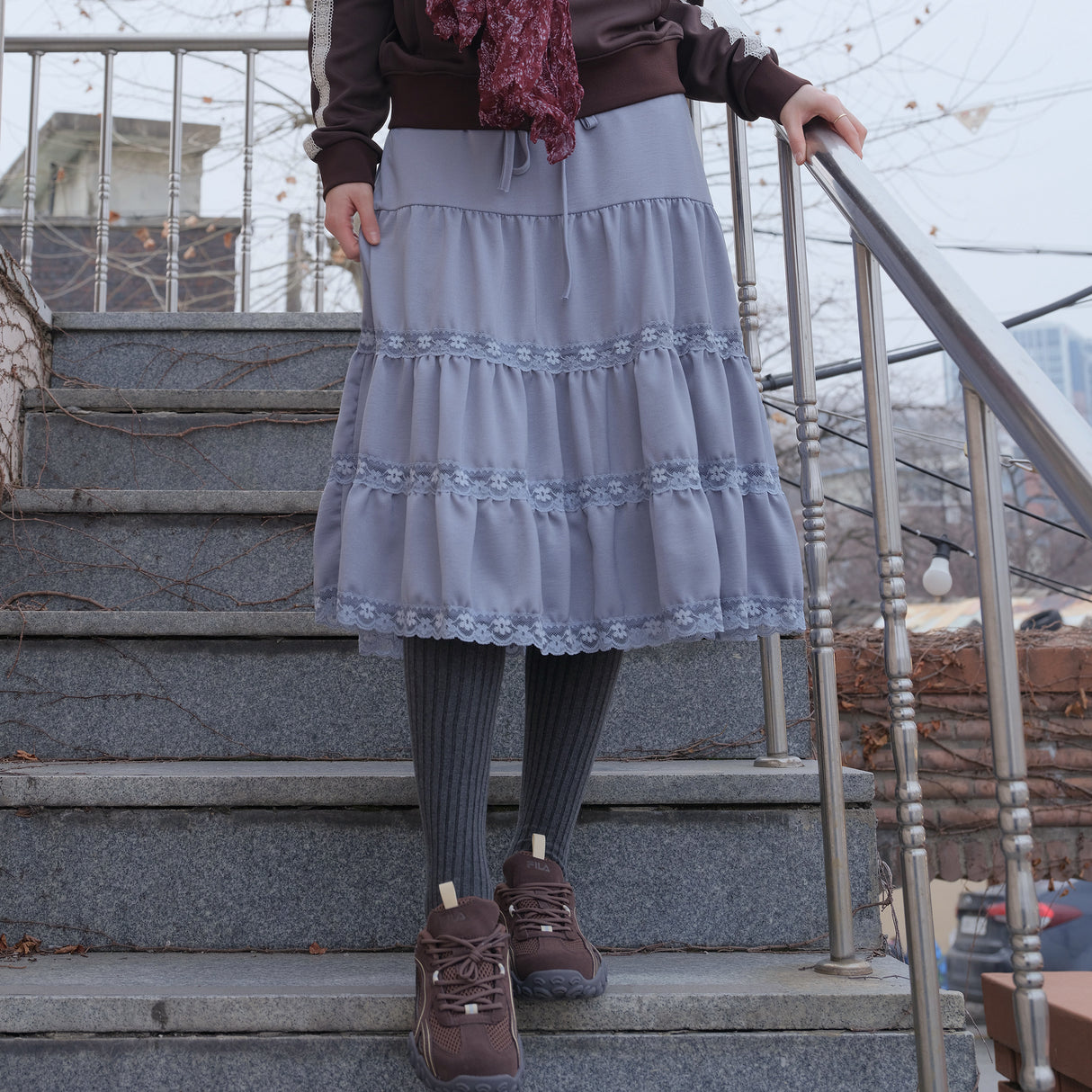 Tilde Seoul *Recommended* Selena Silky Lace Sk 2 colors