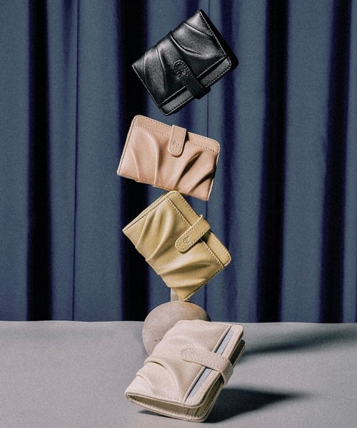 Dough Compact Business Card and Cash Women's Leather Card Wallet (4 Colors)