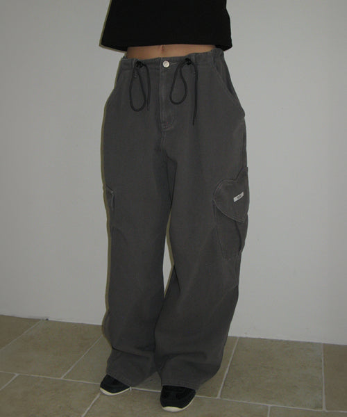 RONRON HEART POCKET CARGO PANTS CHARCOAL - SIZE & LATE | MUSINSA