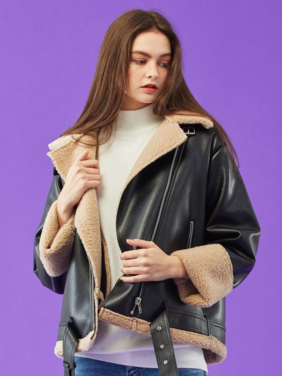 KOLEAT WOMEN Oversized Mustang Fleece Jacket Black_Beige - Size & Reviews | MUSINSA