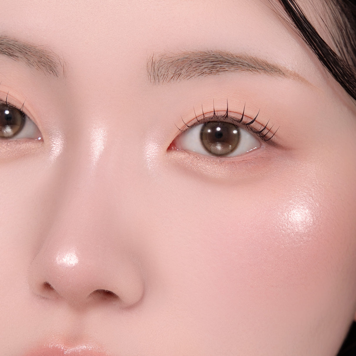 Tae and the NEW Han River Series ✨ Han Kang Yoon-seul Transparent Highlighter 2 colors