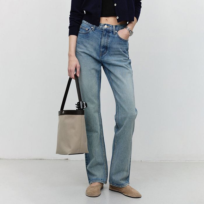 ESSENTIAL SEMI BOOT-CUT JEANS BRUSHED BLUE_UDPA5A206B3