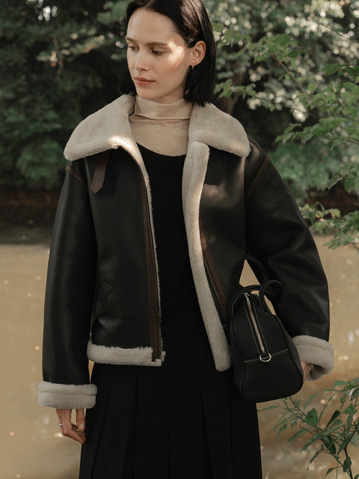 [Exclusive] Anderson Shearling Mustang (Black)