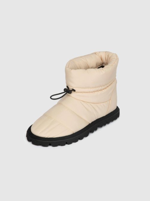 Padded mini boots
