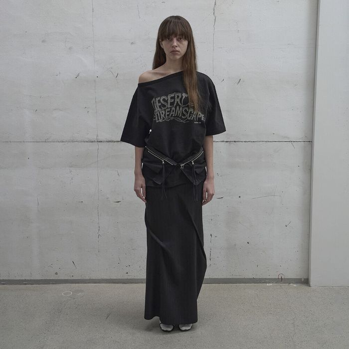 [3rd REORDER] ASYMMETRIC PRINTED T-SHIRT (BLACK)