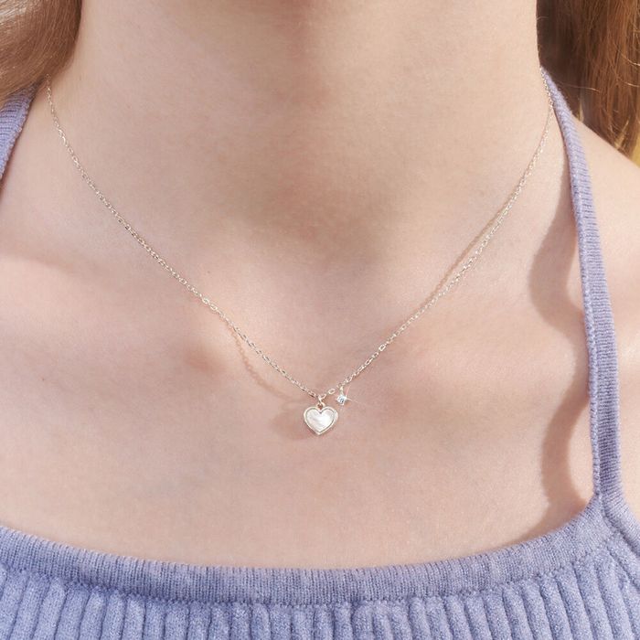 [silver925] [Wearing the eyebrows] ami heart cubic necklace