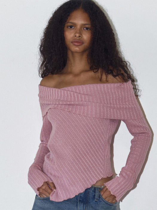 [Exclusive] Off-Shoulder Asymmetric Sweater (Pink)