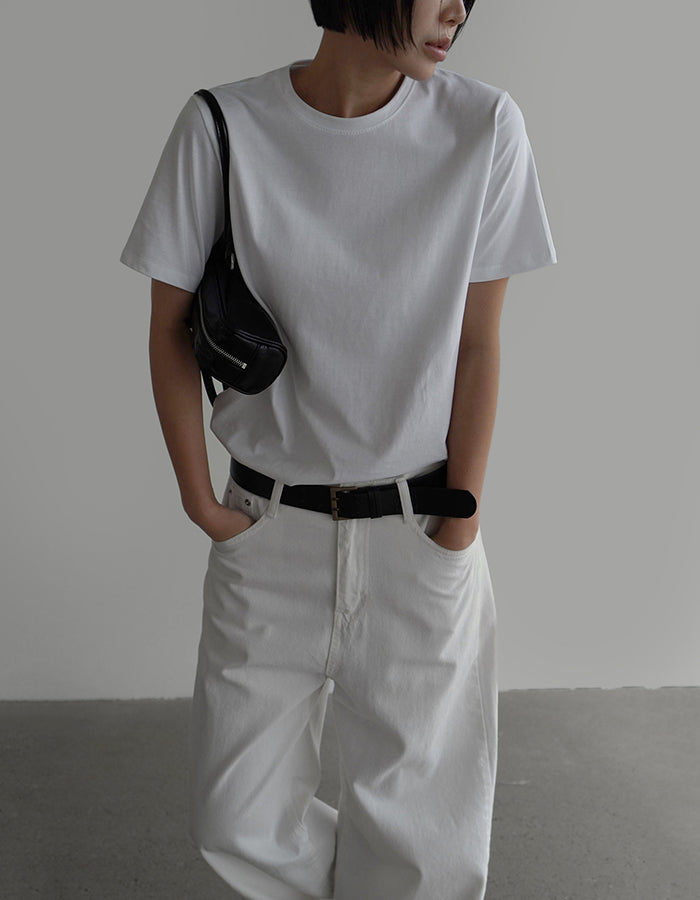 Larum [by LAROOM] Bono T-shirt
