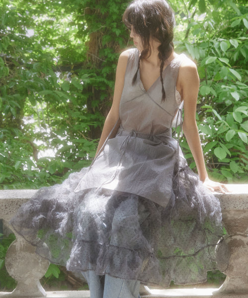 Polka Dot Frill Skirt / Gray