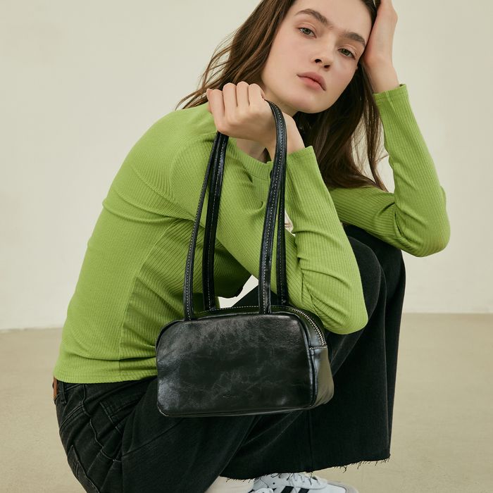 Tender shoulder bag black