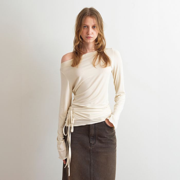 BOAT NECK TWO WAY STRAP TOP - CREAM