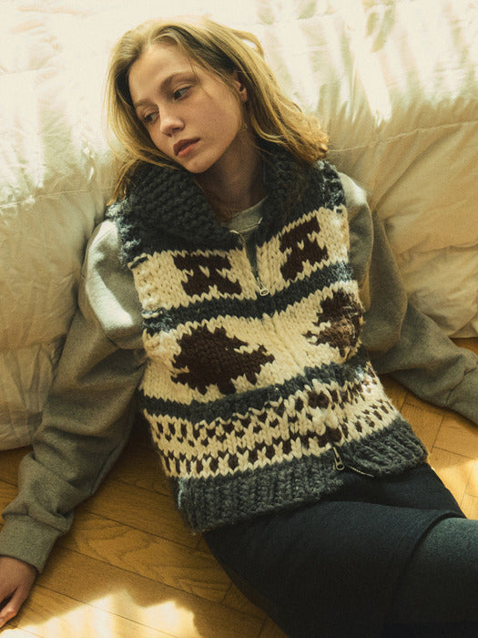 Real handmade Cowichan knit vest zip-up_Charcoal