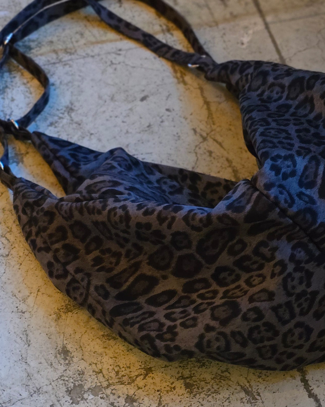 Radish [Leopard/Botch Bag] Leo Bag (Gray)