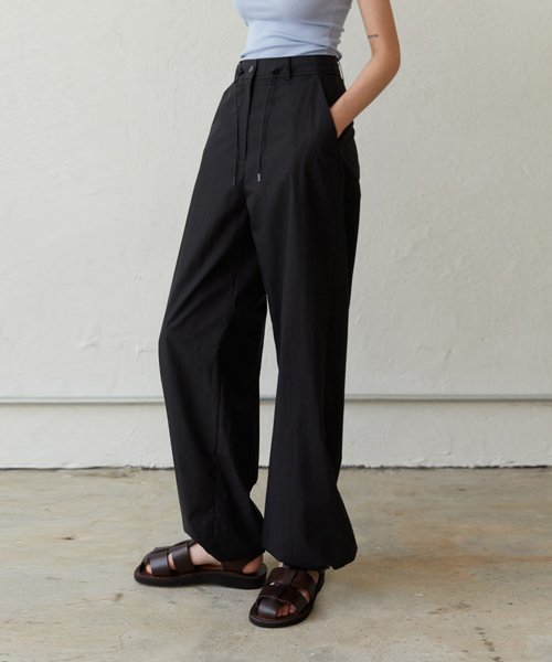 CRUNCH STRAIGHT PANTS_BLACK