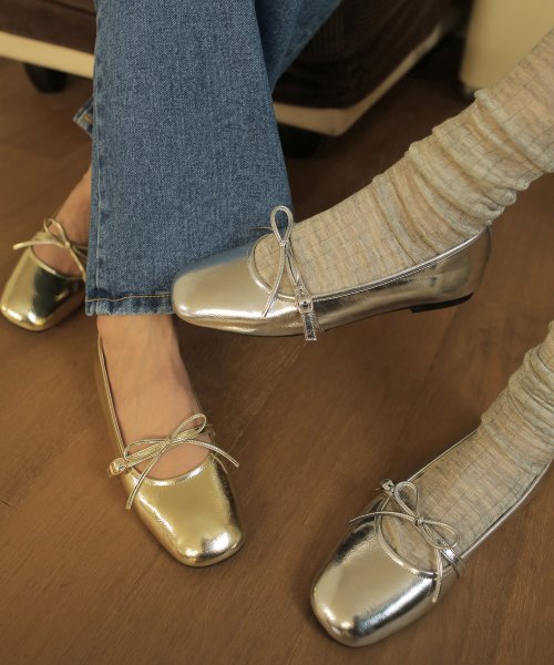 Shining Ribbon Flat HA2372