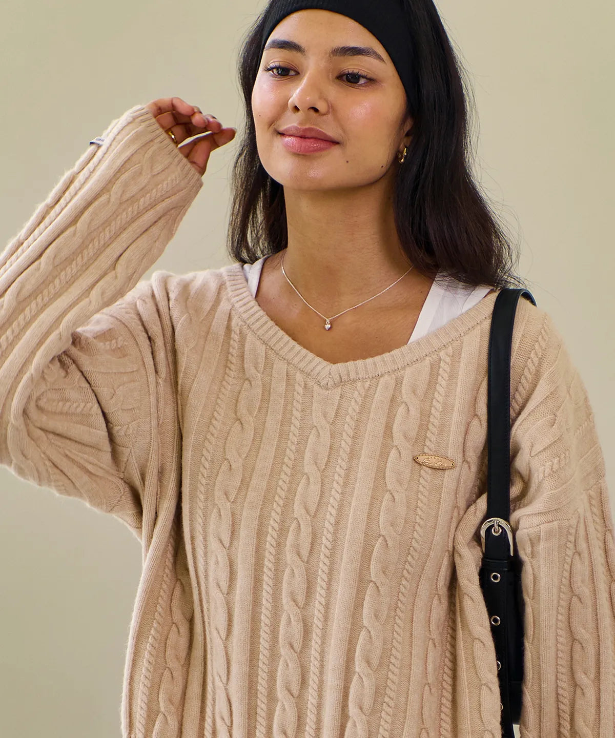 C.G V-neck Cable Sweater-Beige