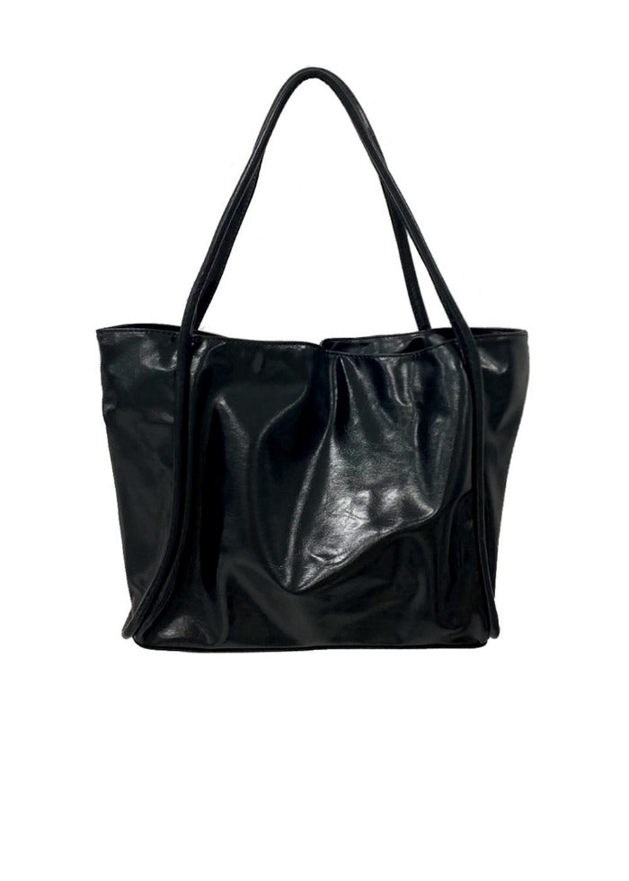 Velvet House [Expanding] [Cumulative Sales of 10,000 Units] No.103 BLACK ENAMEL SHOLDER BAG