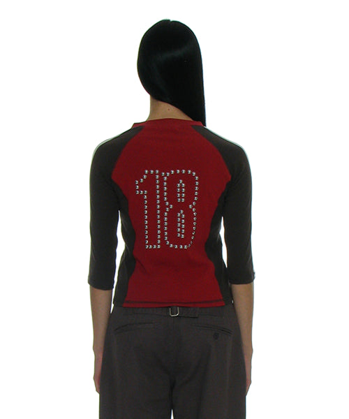 18 Studded V-Neck Three-Quarter Sleeve Tee_Red