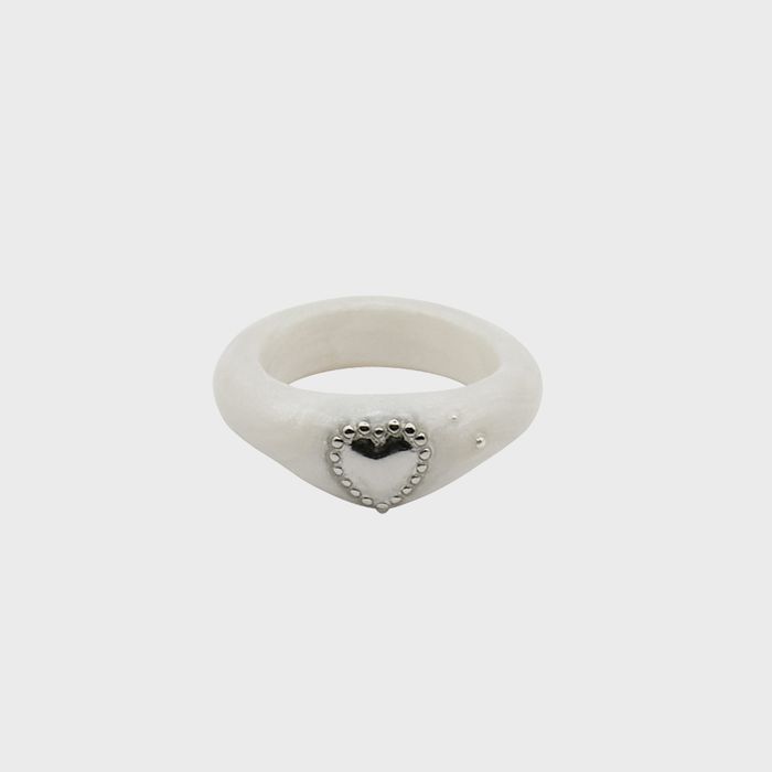 heart motif-white