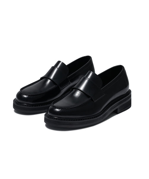 Bold turtleneck loafers [Black]