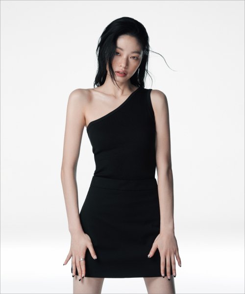 Women's Basic Mini Skirt [Black]