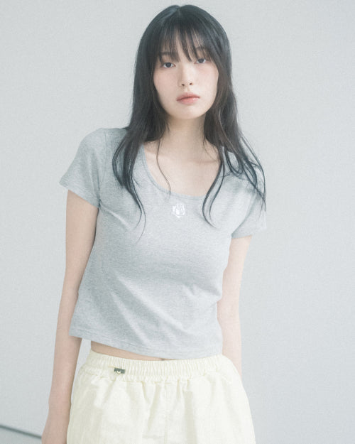 ROSE SQUARE NECK SHORT SLEEVE TEE (GREY)