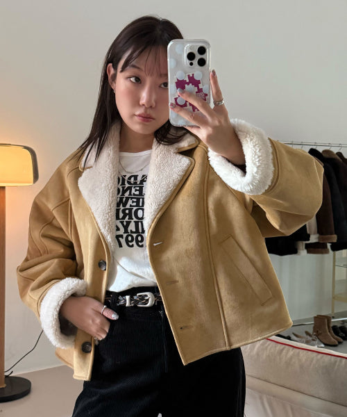 Shawl Collar Shearling Mustang in Yellow/Beige