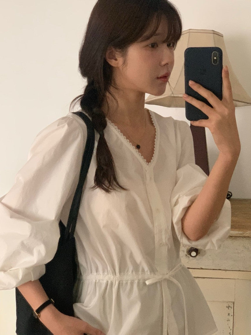 London Plate Bergamot Pionibouse Puff Blouse V-Neck Blouse