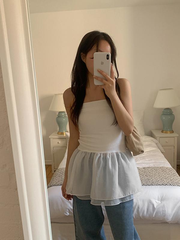 French Of course. [Exclusive] [Breaking 2,000] [Layered/Order explosion!]Noot Spring Layered Frill Sleeveless Top