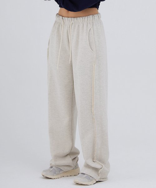 Side Cutting Sweatpants Oatmeal