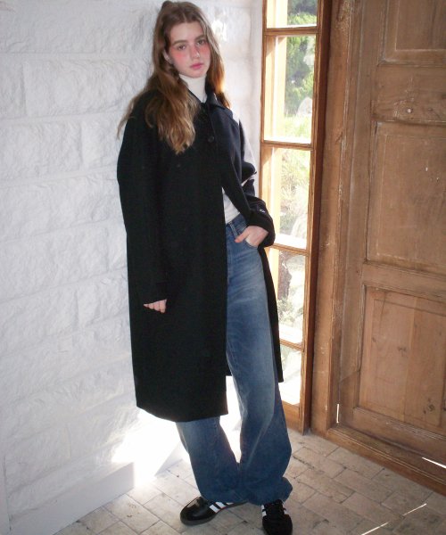 Ionian Two-Button Wool Coat (Black)