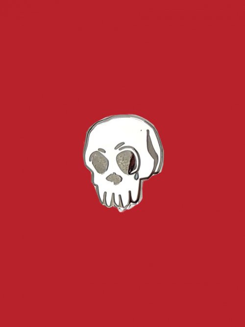 CRYING SKULL pin badge
