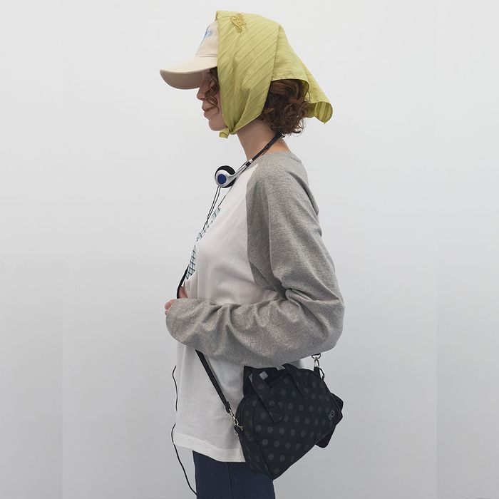 [Pre-delivery on 3/18 (Tue)] Dot Small Handbag (Black)