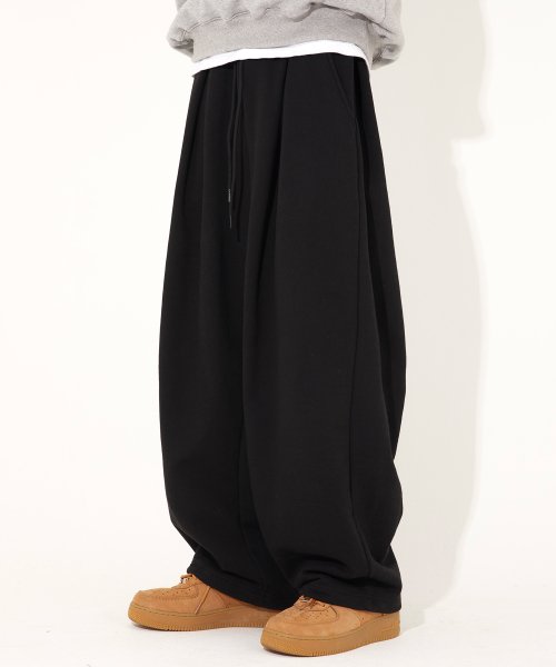 (Summer Version Added) Two-Tuck Wide Long Sweatpants [Black]