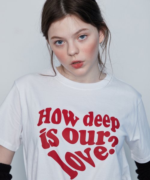 IN LOVE TEE (WHITE)