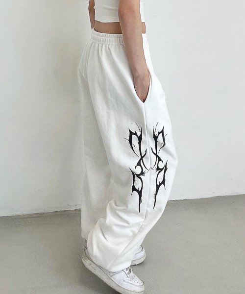 Thunder Logo Pants Back Ivory