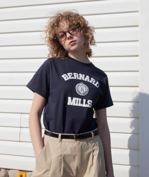 LAUREL LOGO T-SHIRT - NAVY