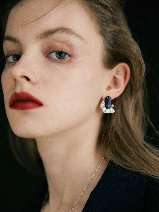navy flower and pearl E