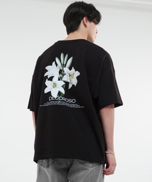 Flower Back Print Lily Logo Short Sleeve T-Shirt [Black]