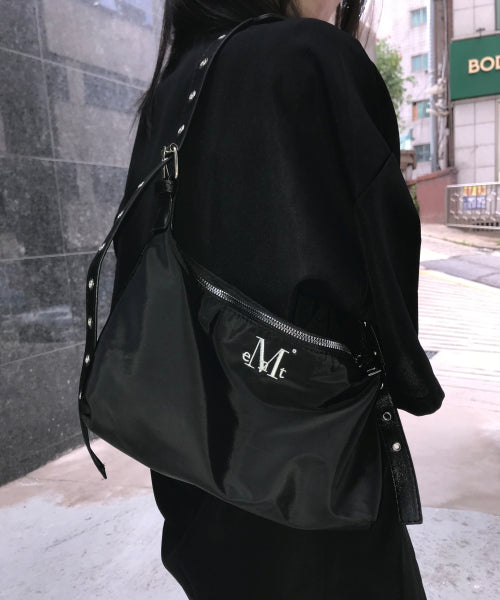 MUCENT Motor Punching Shoulder Bag Crossbody Bag - Size & Review | MUSINSA