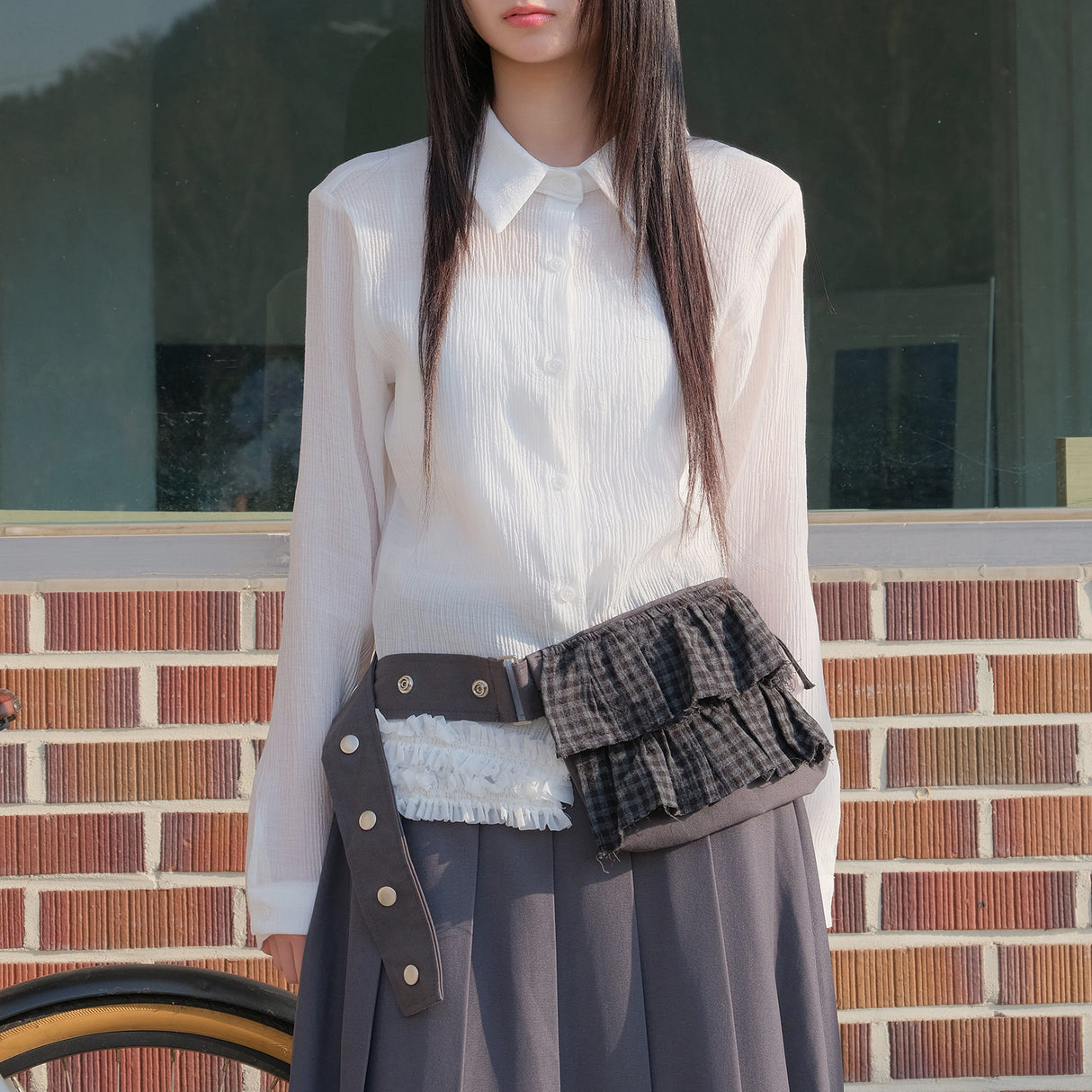 Tilde Seoul Clare See-Through Hem Frill sh 2 colors