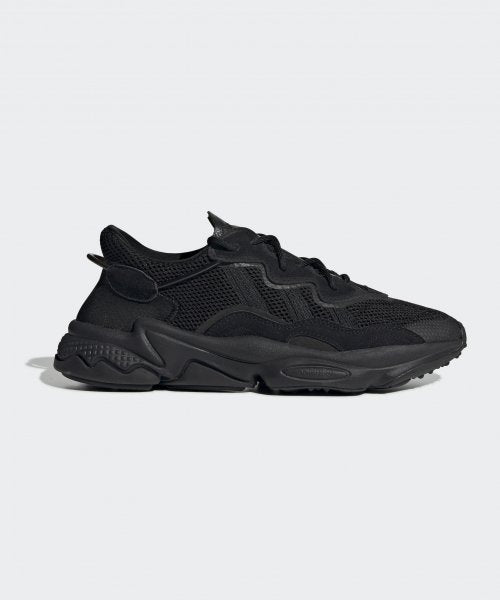 Ozweego - Triple Black / EE6999