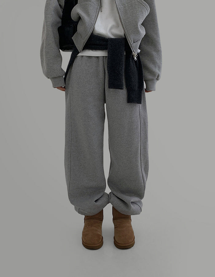 LaRum [by LAROOM ｜ leaves today] Napping alt jogger pants