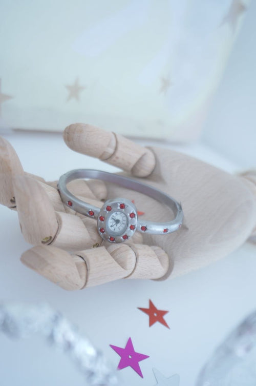 Red Star Watch
