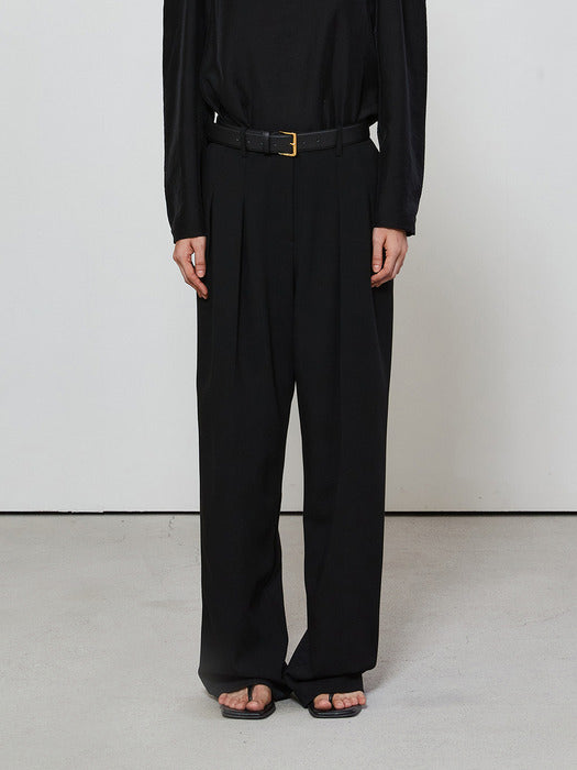 ESSENTIAL WIDE FIT TWO TUCK SLACKS - BLACK