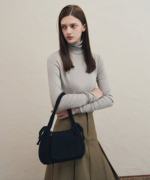 Ribbon Angora Knit Shoulder Bag [BLACK]