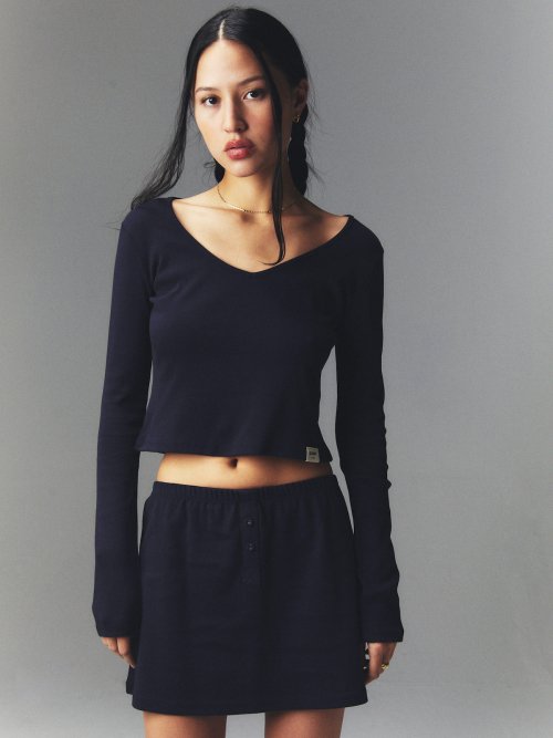 G CLASSIC V-NECK LONG SLEEVE (NAVY)