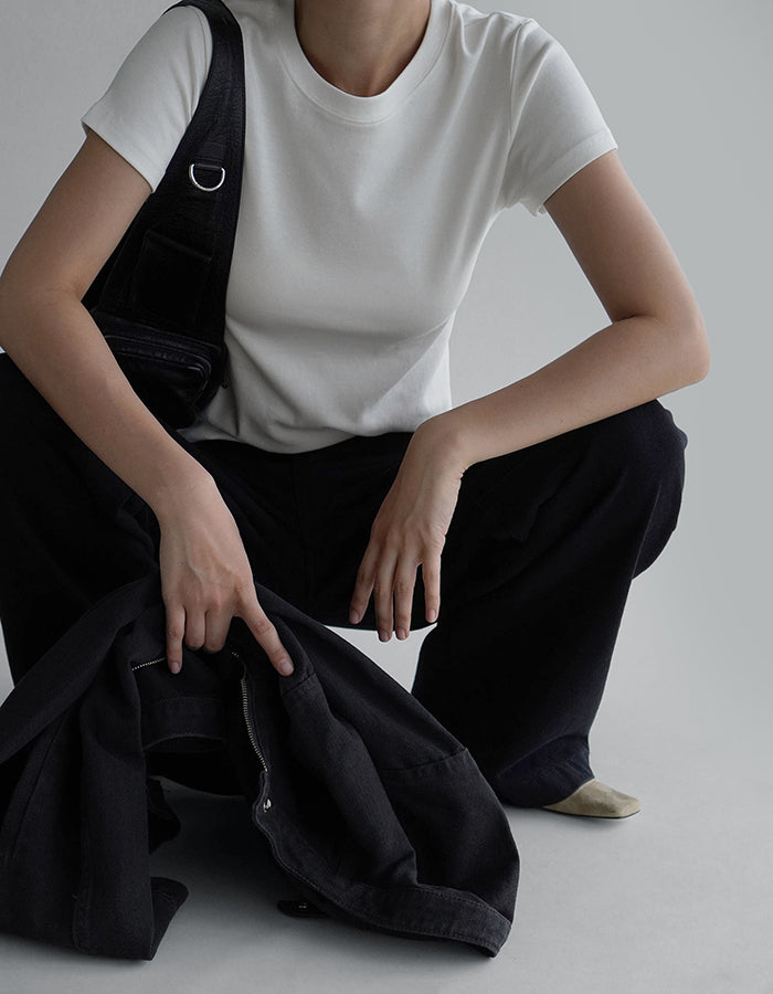 [by LAROOM ｜ leaves today] Plain short-sleeved T-shirt